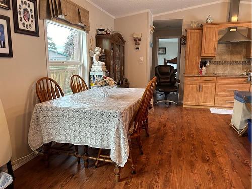 5311 45 Street, Whitecourt, AB - Indoor Photo Showing Dining Room