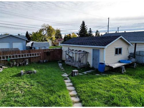 5129 6 Avenue, Edson, AB - Outdoor