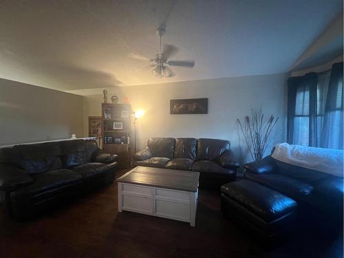 592062 Lot 22 Highway 32, Rural Woodlands County, AB - Indoor Photo Showing Living Room