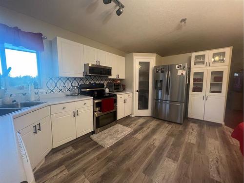 592062 Lot 22 Highway 32, Rural Woodlands County, AB - Indoor Photo Showing Kitchen