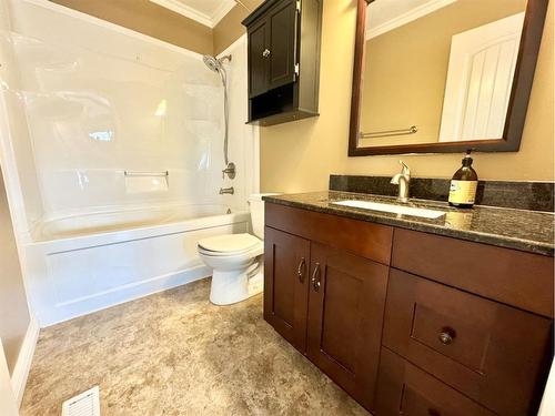 6 Isbister Avenue, Swan Hills, AB - Indoor Photo Showing Bathroom