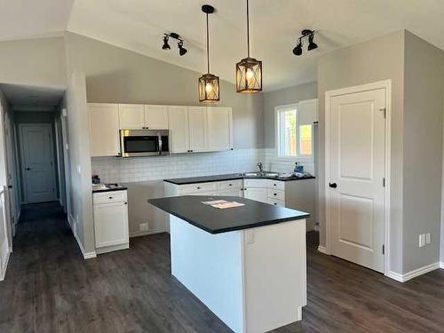 9813 101 Street, Grande Cache, AB - Indoor Photo Showing Kitchen