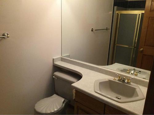 87 Park Drive, Whitecourt, AB - Indoor Photo Showing Bathroom