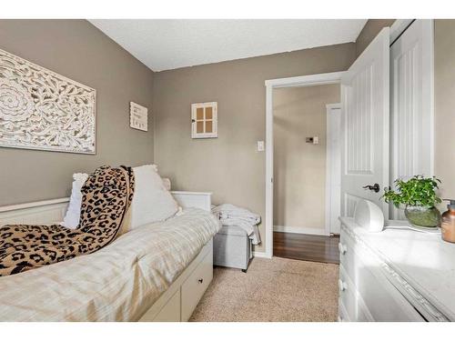 6818 5A Avenue, Edson, AB - Indoor Photo Showing Bedroom