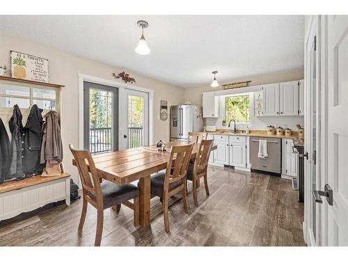 6818 5A Avenue, Edson, AB - Indoor Photo Showing Dining Room