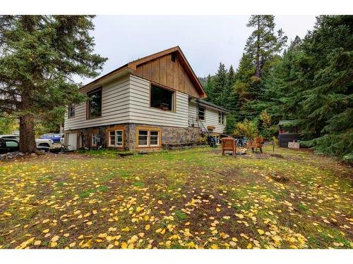 119 Wolverine Street, Banff, AB - Outdoor