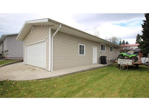 113 Hansen Drive, Hinton, AB - Outdoor With Exterior