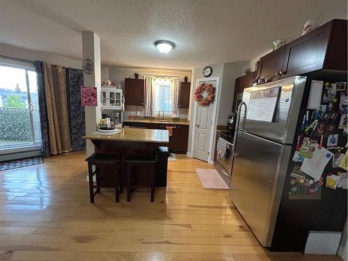 401-4502 52 Ave, Whitecourt, AB - Indoor Photo Showing Kitchen