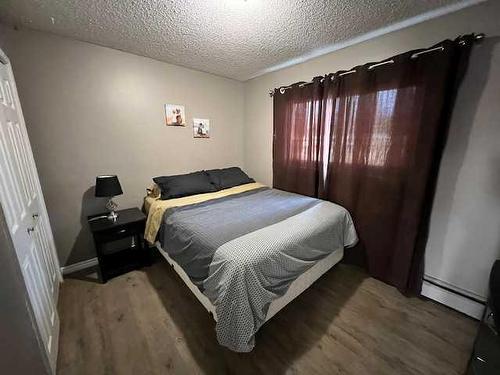 604 3 Avenue, Fox Creek, AB - Indoor Photo Showing Bedroom