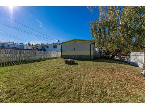 113 Fir Avenue, Hinton, AB - Outdoor