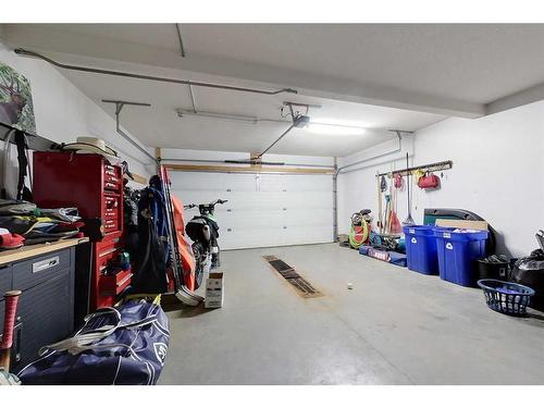 1000 7 Street Sw, Slave Lake, AB - Indoor Photo Showing Garage