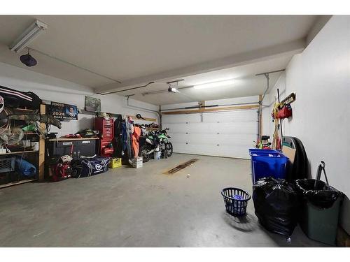 1000 7 Street Sw, Slave Lake, AB - Indoor Photo Showing Garage