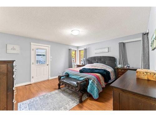 59 Ravine Drive, Whitecourt, AB - Indoor Photo Showing Bedroom