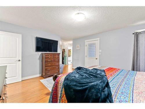 59 Ravine Drive, Whitecourt, AB - Indoor Photo Showing Bedroom