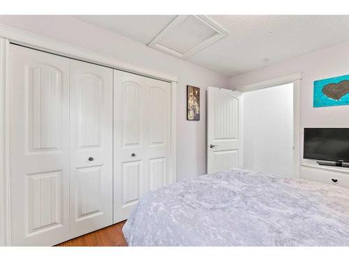 59 Ravine Drive, Whitecourt, AB - Indoor Photo Showing Bedroom