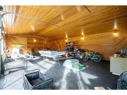 59 Ravine Drive, Whitecourt, AB - Indoor Photo Showing Garage