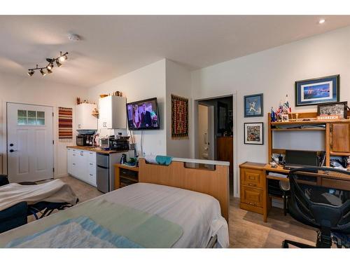 50409A Highway 16, Rural Yellowhead County, AB - Indoor Photo Showing Bedroom