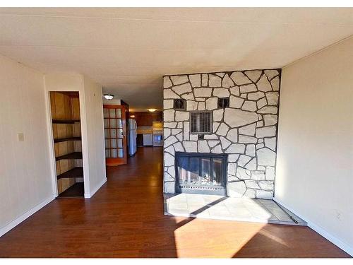 100 5 Street Sw, Slave Lake, AB - Indoor With Fireplace