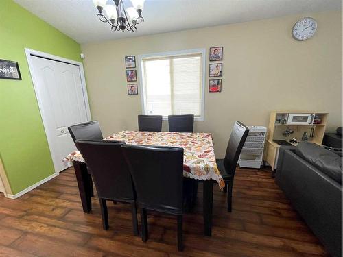 160 Sitar Crescent, Hinton, AB - Indoor Photo Showing Dining Room