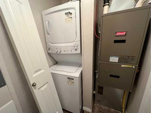 104-502 1 Street, Fox Creek, AB - Indoor Photo Showing Laundry Room