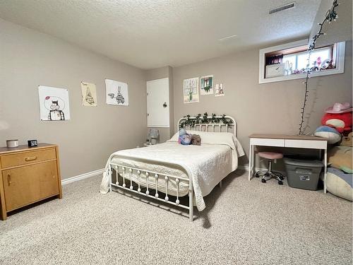 36 Trading Post Trail, Whitecourt, AB - Indoor Photo Showing Bedroom