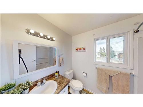 19 Baxter Crescent, Whitecourt, AB - Indoor Photo Showing Bathroom