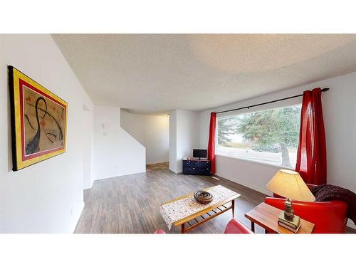 19 Baxter Crescent, Whitecourt, AB - Indoor Photo Showing Living Room