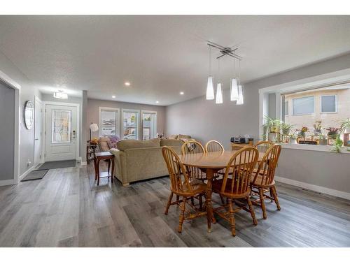 5237 16 Avenue, Edson, AB - Indoor Photo Showing Dining Room