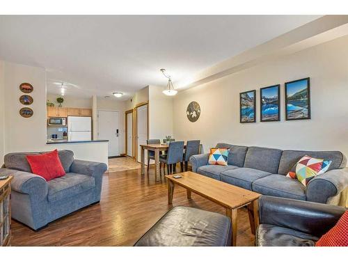 102-107 Montane Road, Canmore, AB - Indoor Photo Showing Living Room