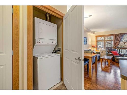 102-107 Montane Road, Canmore, AB - Indoor Photo Showing Laundry Room