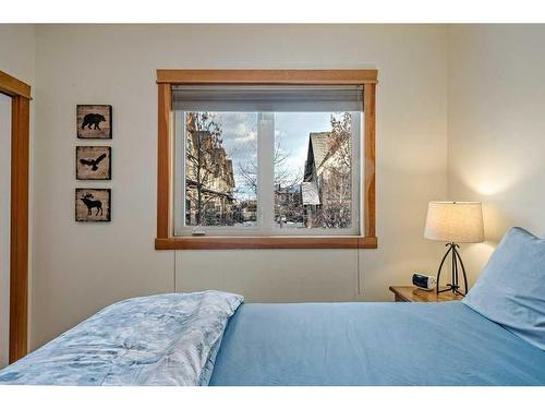 102-107 Montane Road, Canmore, AB - Indoor Photo Showing Bedroom