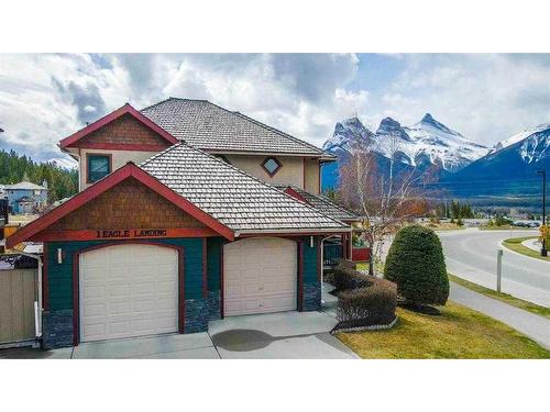 1 Eagle Landing, Canmore, AB - Outdoor