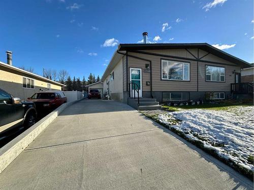 104A Cheviot Drive, Hinton, AB - Outdoor