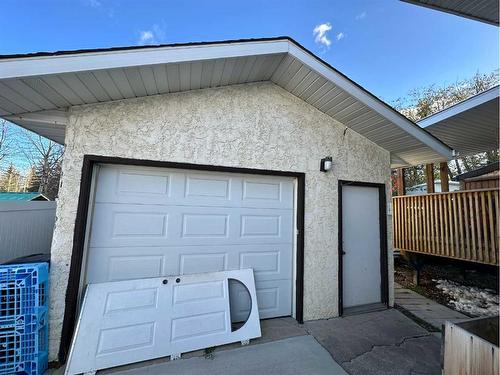 104A Cheviot Drive, Hinton, AB - Outdoor With Exterior