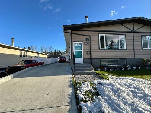 104A Cheviot Drive, Hinton, AB - Outdoor