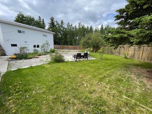 134 Maligne Drive, Hinton, AB - Outdoor With Backyard