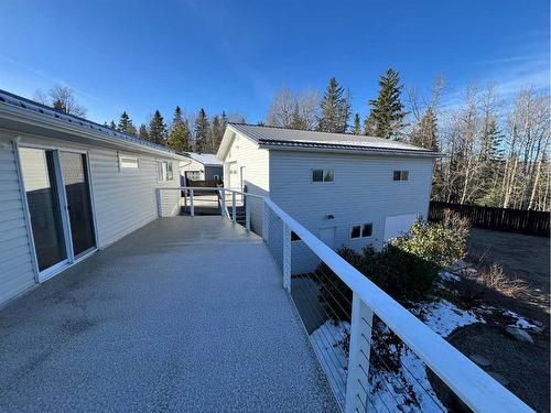 134 Maligne Drive, Hinton, AB - Outdoor With Exterior