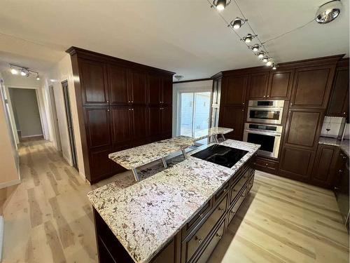 134 Maligne Drive, Hinton, AB - Indoor Photo Showing Kitchen