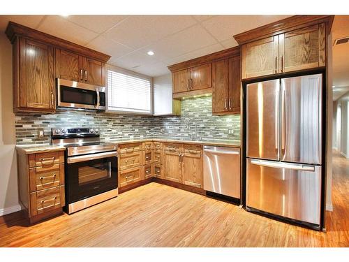 523 Boutin Avenue, Hinton, AB - Indoor Photo Showing Kitchen With Stainless Steel Kitchen