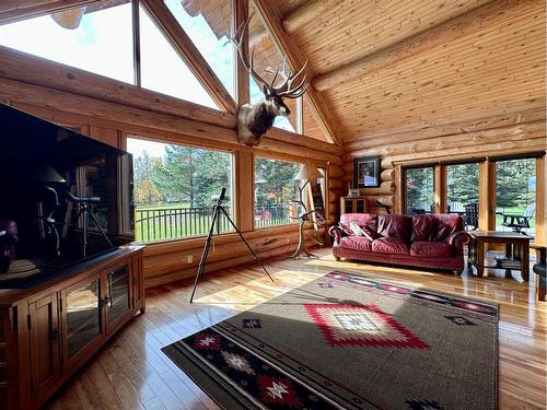 583030B Range Road 121, Rural Woodlands County, AB - Indoor Photo Showing Other Room