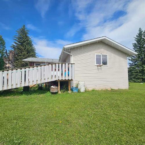 2103 11 Street, Marlboro, AB - Outdoor