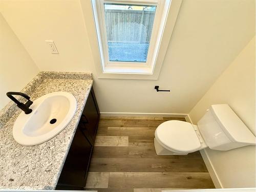 324A Boutin Avenue, Hinton, AB - Indoor Photo Showing Bathroom