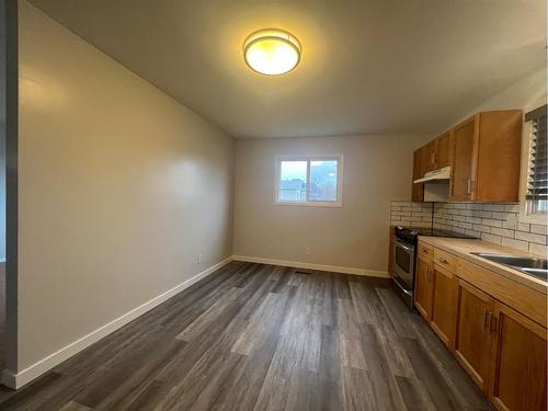 3605 55 Avenue, Whitecourt, AB - Indoor Photo Showing Kitchen