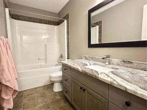 15 Park Point, Whitecourt, AB - Indoor Photo Showing Bathroom