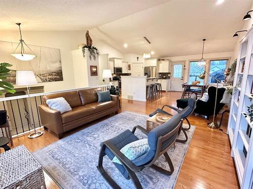 15 Park Point, Whitecourt, AB - Indoor Photo Showing Living Room