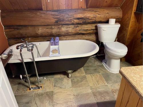 24 120053 Township Road 584 Road, Rural Woodlands County, AB - Indoor Photo Showing Bathroom