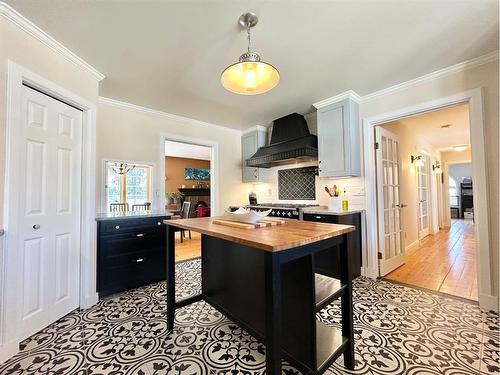 61 Park Drive, Whitecourt, AB - Indoor Photo Showing Kitchen