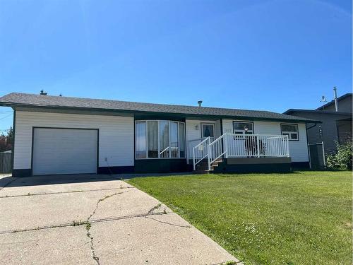 407 7 Avenue, Fox Creek, AB - Outdoor With Deck Patio Veranda