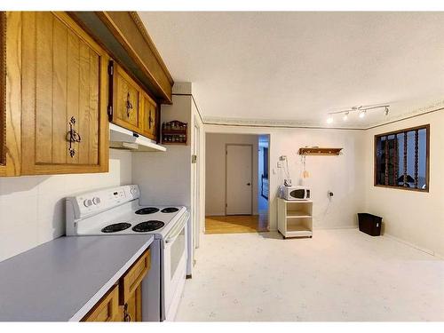 5908 9 Avenue, Edson, AB - Indoor Photo Showing Kitchen