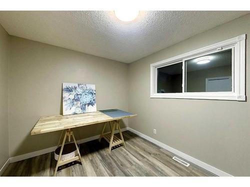 4238 8 Avenue, Edson, AB - Indoor Photo Showing Other Room